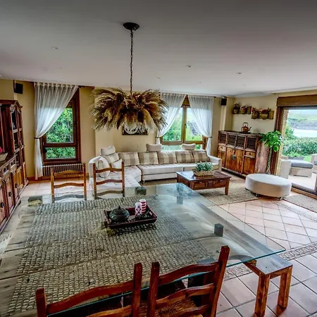 Villa La Casona De La Playa