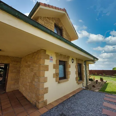 Villa La Casona De La Playa *