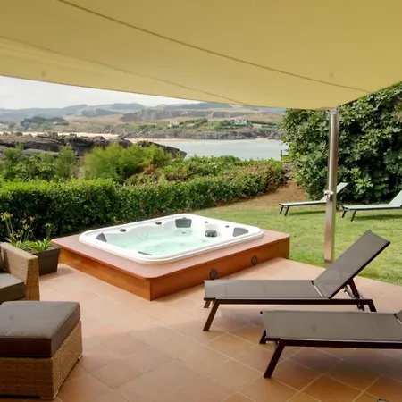 Villa La Casona De La Playa *