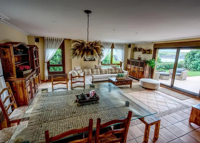 Villa La Casona De La Playa