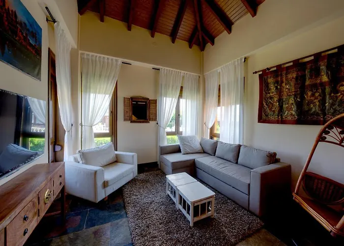 La Casona De La Playa * Ajo